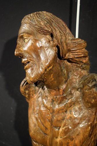 Cristo Crocifisso , scultura lignea in tiglio